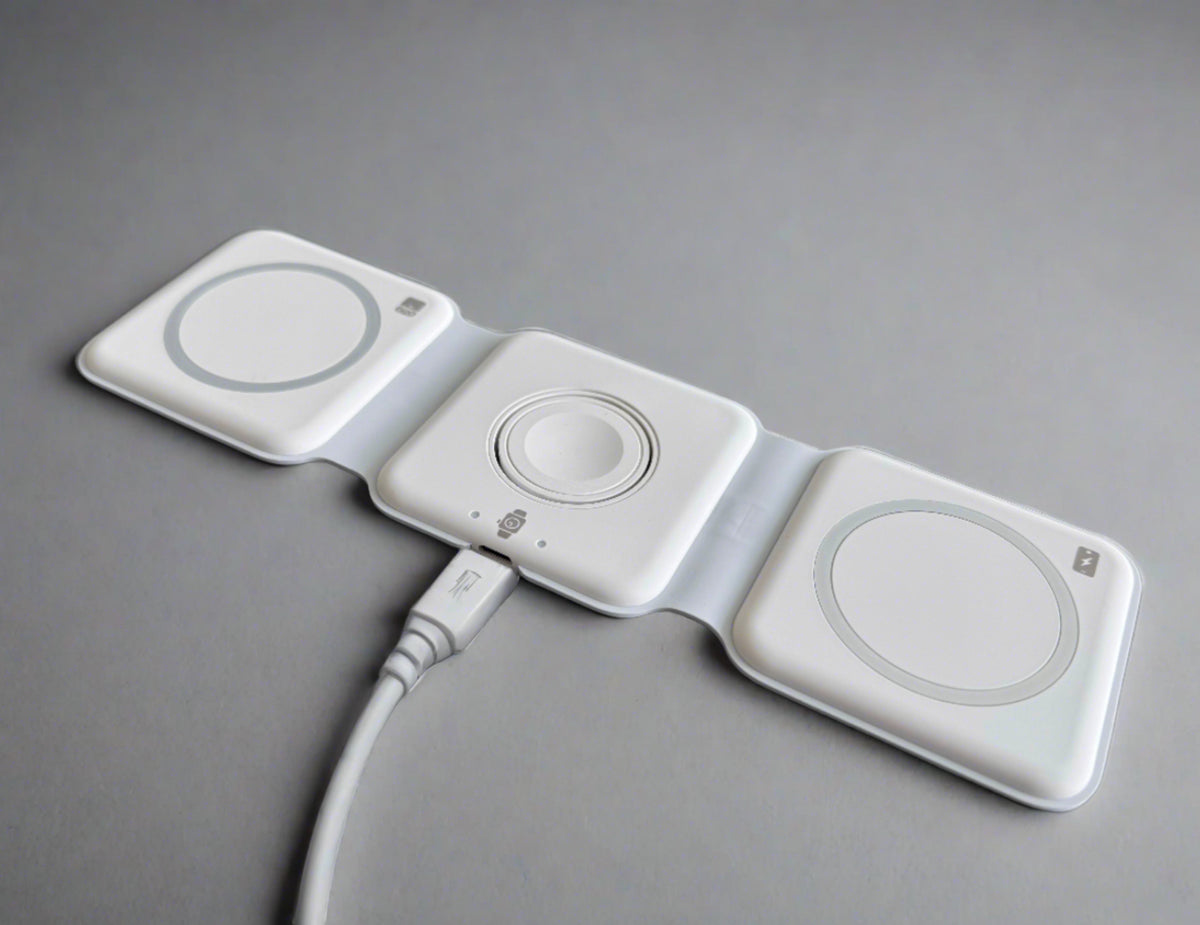 3-in-1 Wireless Charger &amp; Digital Art Collection USB Combo